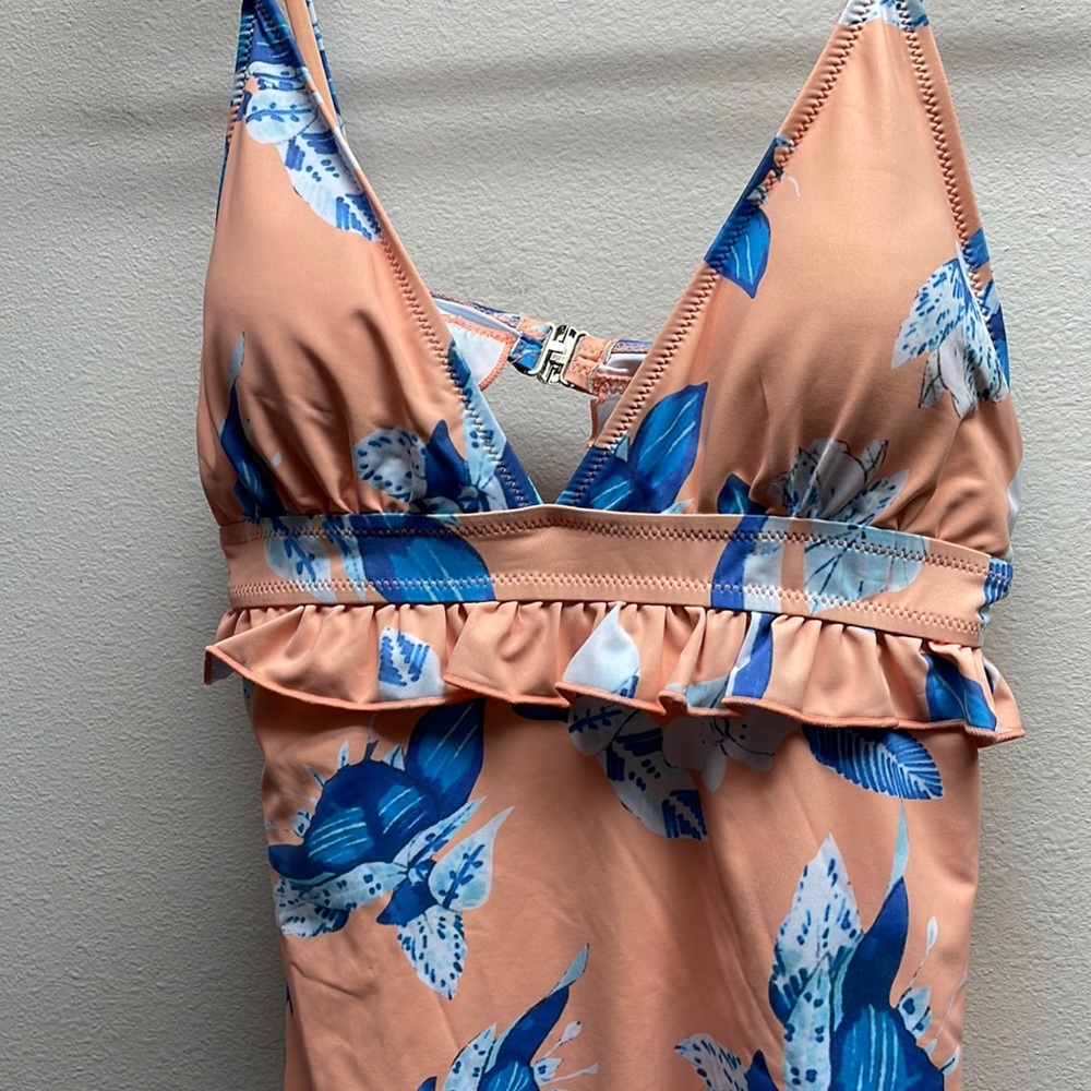 One piece swimsuit